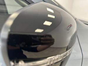 Nissan Navara 2.5DDTI PRO-2X automatic D/C - Image 8