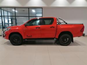 Toyota Hilux 2.8GD-6 double cab Raider auto - Image 2
