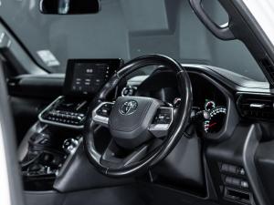 Toyota Land Cruiser 300 3.3D GX-R - Image 6