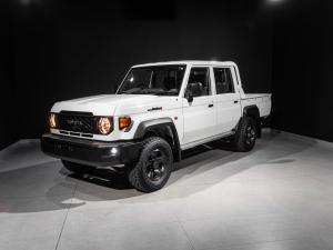 Toyota Land Cruiser 79 2.8GD-6 double cab - Image 4