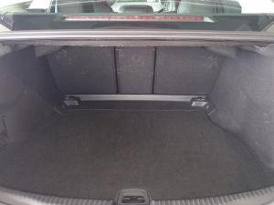 Mercedes-Benz C-Class C200 Avantgarde - Image 10