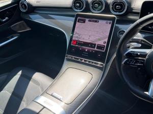 Mercedes-Benz C-Class C43 - Image 11