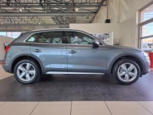 Audi Q5 2.0 TDI Quattro S Tronic - Image 3