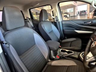 Nissan Navara 2.5DDTi double cab LE