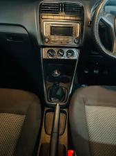 Volkswagen Polo sedan 1.4 Trendline - Image 8