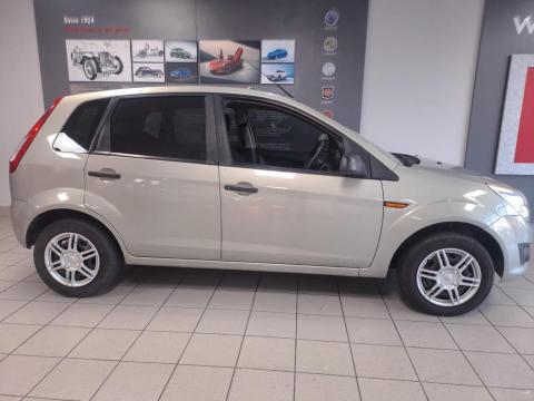 Image Ford Figo 1.4 Ambiente