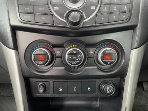 Mazda BT-50 3.2 double cab 4x4 SLE - Image 18