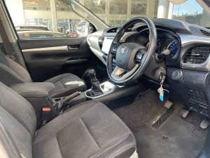 Toyota Hilux 2.8GD-6 double cab 4x4 Raider - Image 15