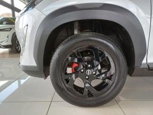 Nissan Magnite 1.0 Turbo Acenta Kuro auto - Image 10