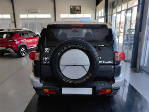 Toyota FJ Cruiser FJ Cruiser - Image 5