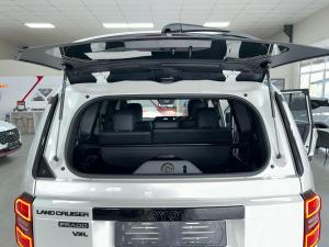 Toyota Land Cruiser Prado 2.8GD VX-L - Image 6