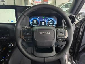 Toyota Land Cruiser Prado 2.8GD VX-R - Image 23