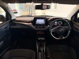 Toyota Starlet 1.5 XR manual - Image 11