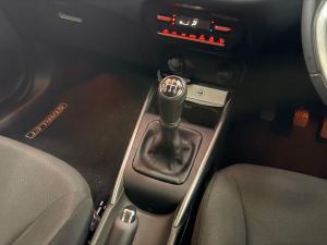 Toyota Starlet 1.5 XR manual - Image 12