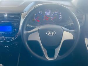 Hyundai Accent sedan 1.6 Motion - Image 12