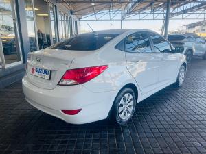 Hyundai Accent sedan 1.6 Motion - Image 7