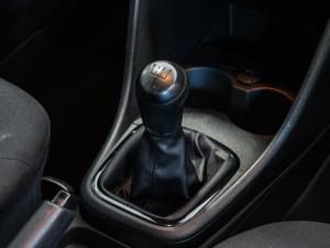 Volkswagen Polo Vivo hatch 1.4 Trendline - Image 18