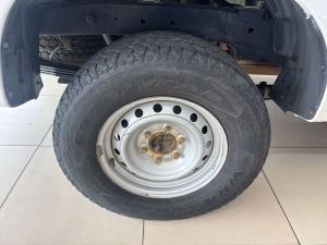 Isuzu D-Max Gen 6 250 single cab Fleetside safety - Image 5