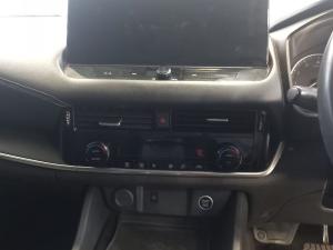 Nissan Qashqai 1.3T Acenta - Image 9
