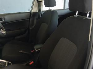 Hyundai Venue 1.0T Motion auto - Image 20