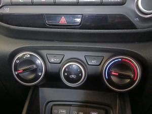 Hyundai Venue 1.0T Motion auto - Image 25