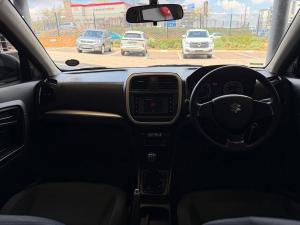 Suzuki Vitara Brezza 1.5 GL auto - Image 12