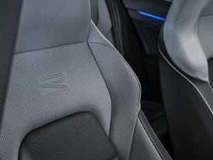 Volkswagen Golf 1.4TSI R-Line Plus - Image 19