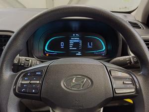 Hyundai Venue 1.0T Motion manual - Image 8