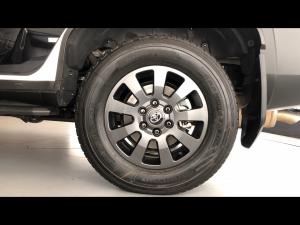 Toyota Land Cruiser Prado 2.8GD VX-R - Image 19