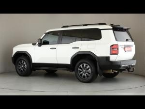 Toyota Land Cruiser Prado 2.8GD VX-R - Image 22