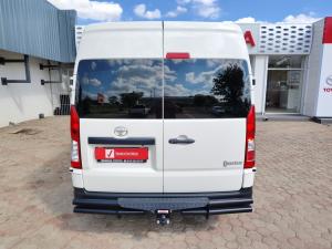 Toyota Quantum 2.8 SLWB panel van - Image 5