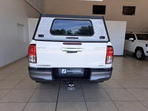 Toyota Hilux 2.8GD-6 double cab 4x4 Raider auto - Image 5