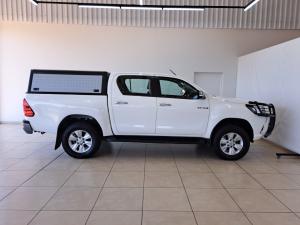 Toyota Hilux 2.8GD-6 double cab 4x4 Raider auto - Image 3