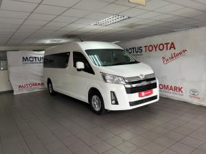 Toyota Quantum 2.8 SLWB bus 14-seater GL manual - Image 1