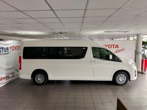 Toyota Quantum 2.8 SLWB bus 14-seater GL manual - Image 3