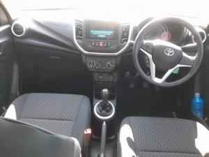 Toyota Vitz 1.0 XR manual - Image 6