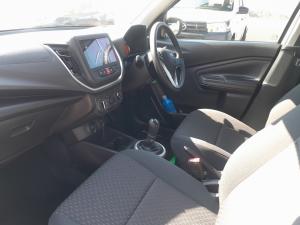 Toyota Vitz 1.0 XR manual - Image 7