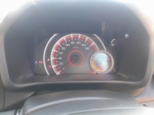 Toyota Vitz 1.0 XR manual - Image 10