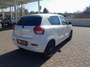 Toyota Vitz 1.0 XR manual - Image 2