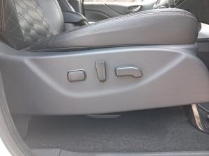 Nissan Navara 2.5DDTi double cab LE Plus 4x4 - Image 17