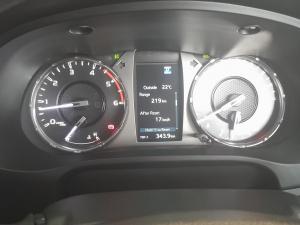 Toyota Hilux 2.4GD-6 double cab 4x4 Raider X auto - Image 11