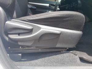 Toyota Hilux 2.4GD-6 double cab 4x4 Raider X auto - Image 16