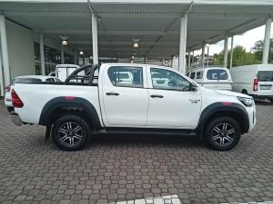 Toyota Hilux 2.4GD-6 double cab 4x4 Raider X auto - Image 3