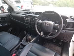 Toyota Hilux 2.0 single cab S (aircon) - Image 6
