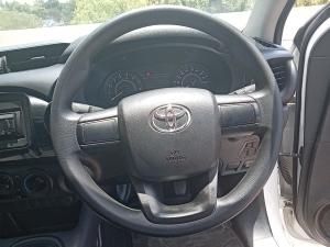 Toyota Hilux 2.0 single cab S (aircon) - Image 8