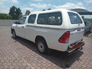 Toyota Hilux 2.0 single cab S (aircon) - Image 17