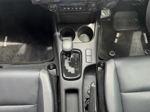 Toyota Hilux 2.8GD-6 double cab Legend auto - Image 12