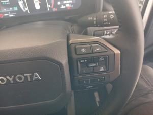 Toyota Prado VX-R 2.8GD automatic - Image 10