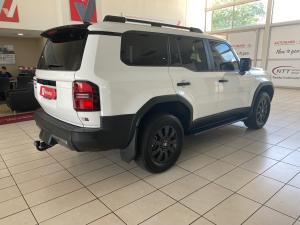Toyota Prado VX-R 2.8GD automatic - Image 2