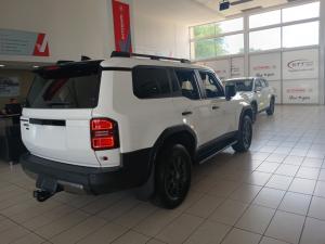 Toyota Prado VX-R 2.8GD automatic - Image 2